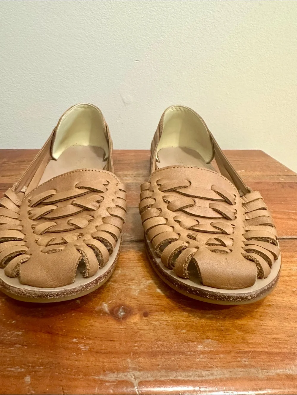 Nisolo Huarache Slip On Sandals in Almond Handwoven Leather Size 7